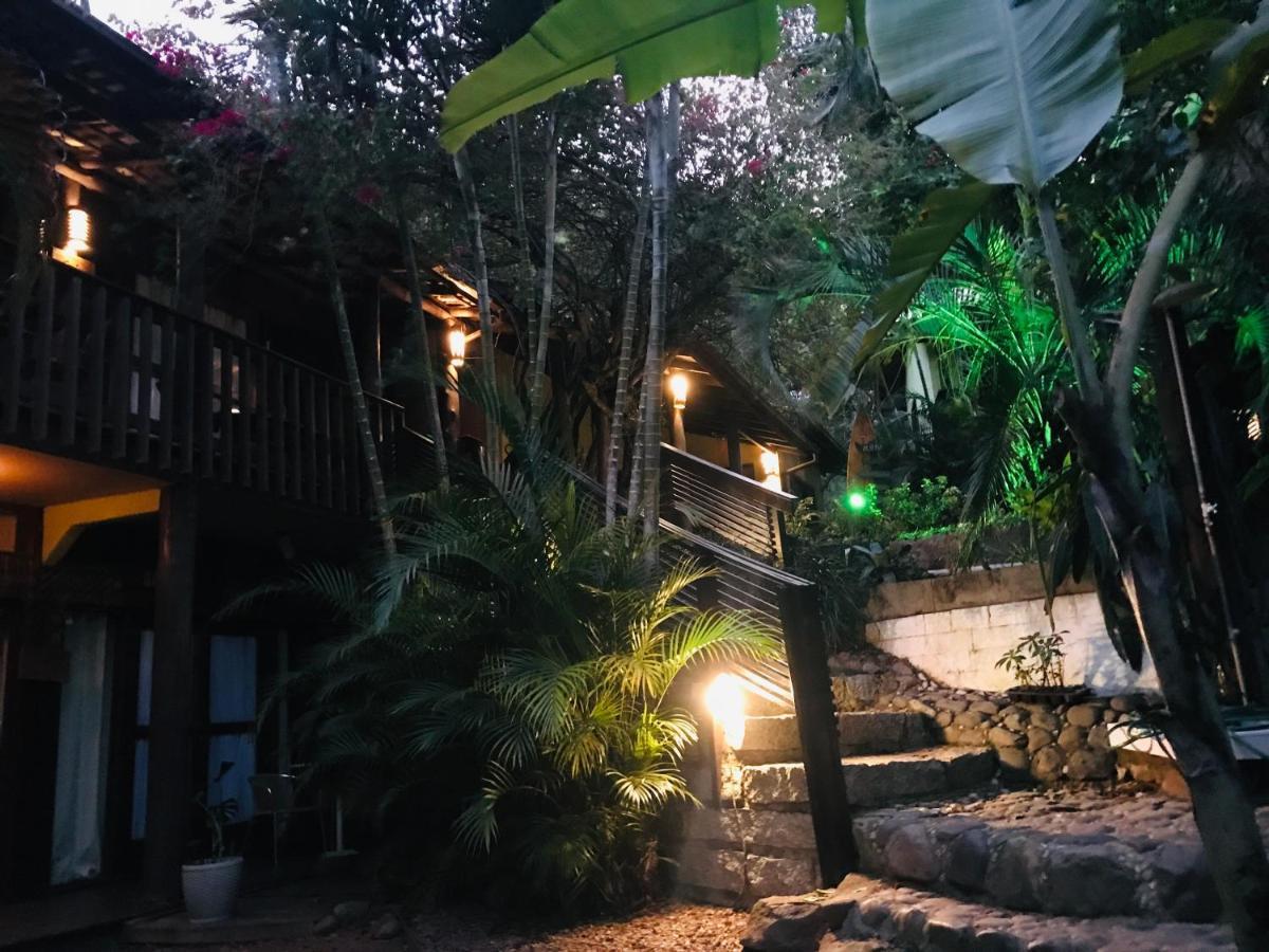 Pousada Aloha Beach House Praia do Rosa Exterior photo